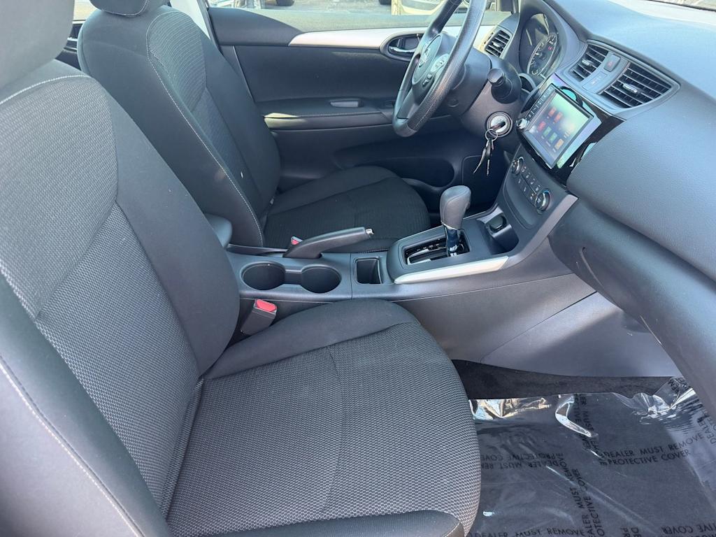 Thumbnail: 2019 Nissan Sentra - 8