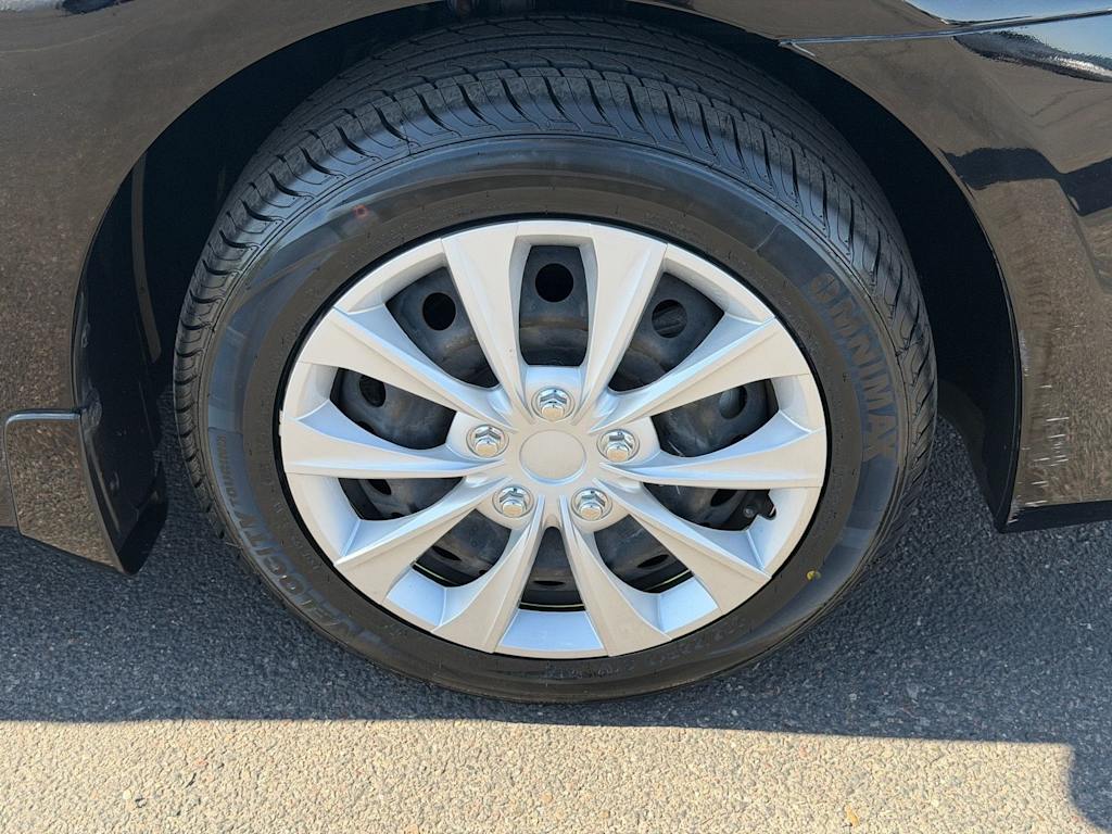Thumbnail: 2019 Nissan Sentra - 6