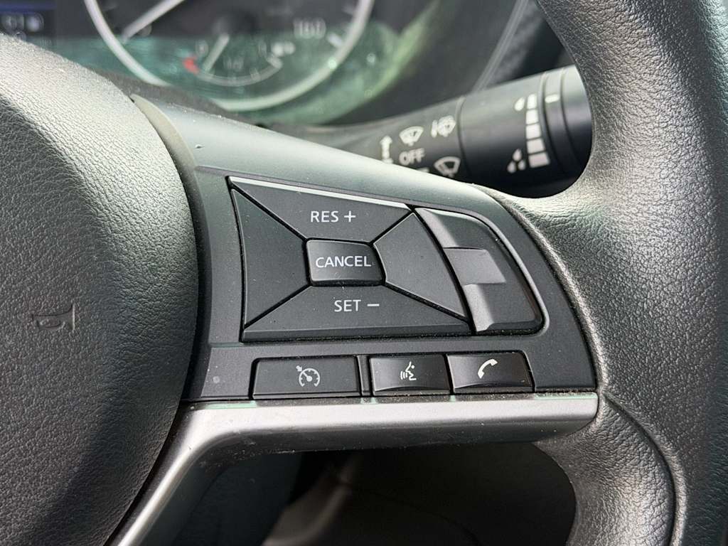Thumbnail: 2023 Nissan Sentra - 17
