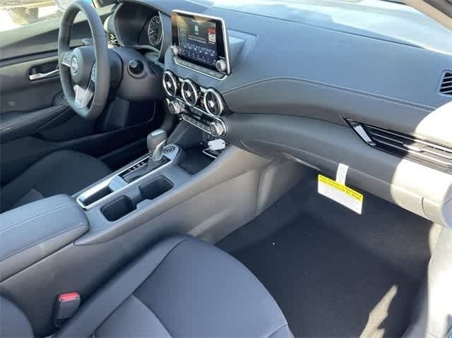 Thumbnail: 2025 Nissan Sentra - 8