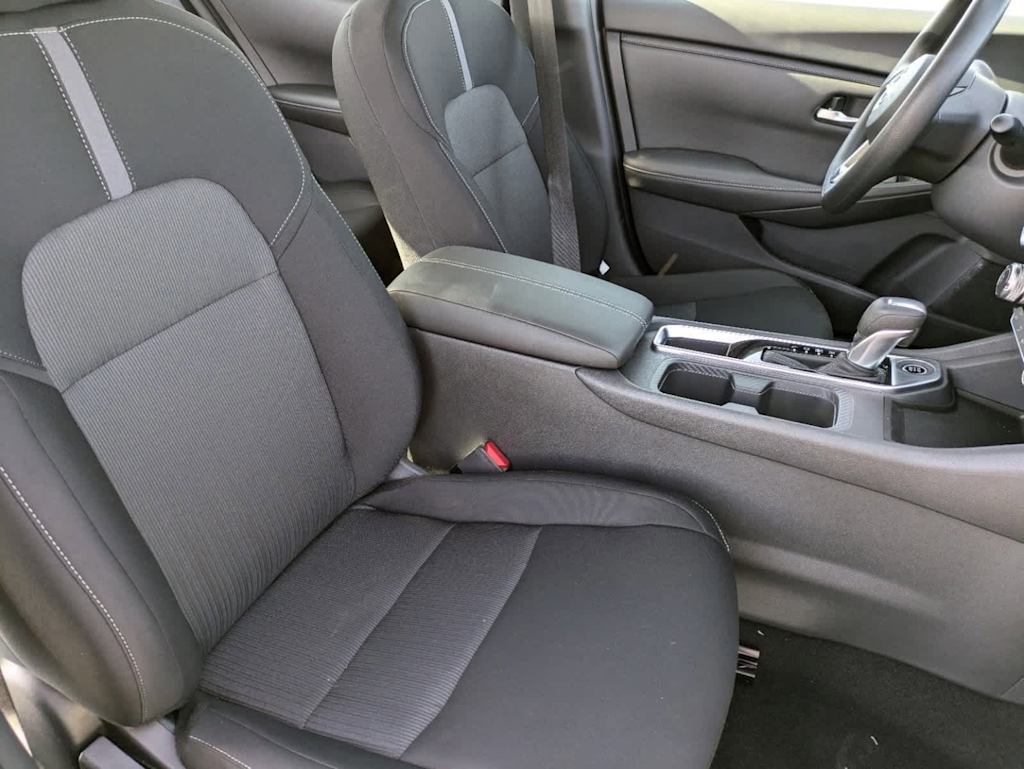 Thumbnail: 2025 Nissan Sentra - 9