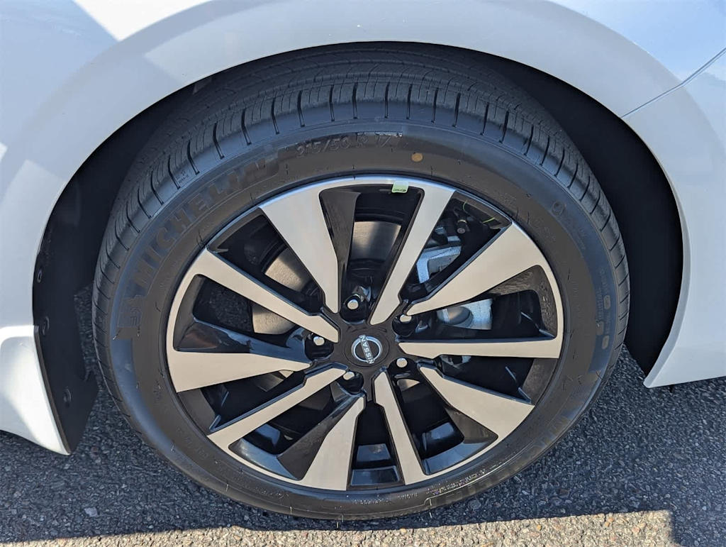 Thumbnail: 2025 Nissan Sentra - 6