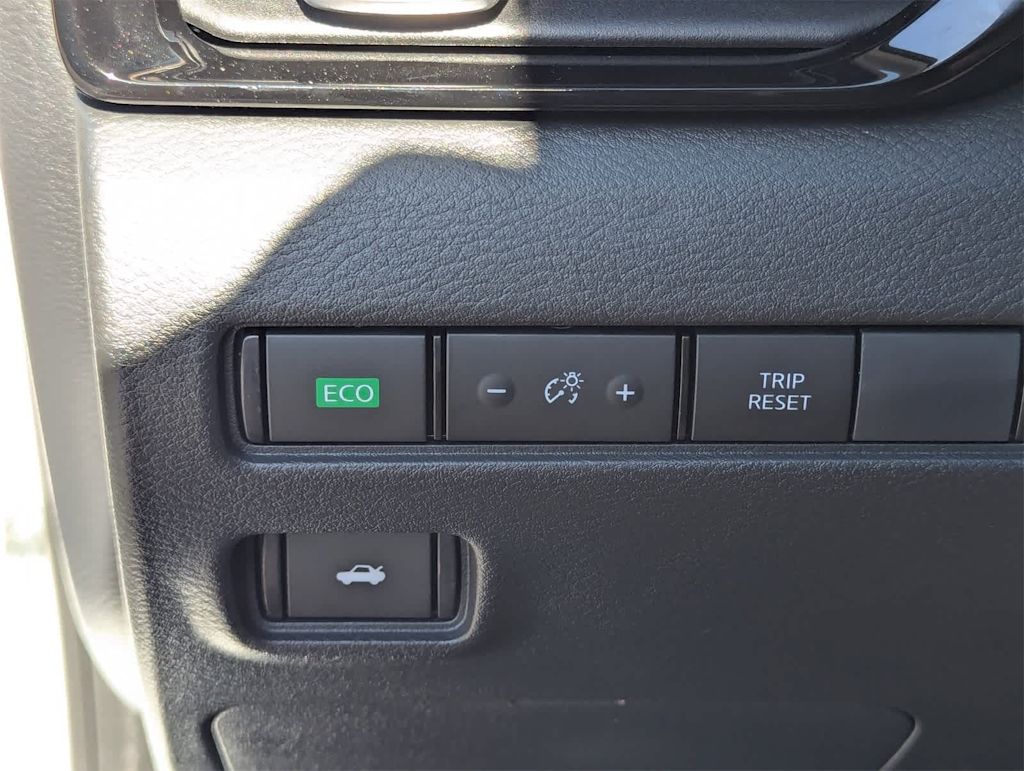 Thumbnail: 2025 Nissan Sentra - 28