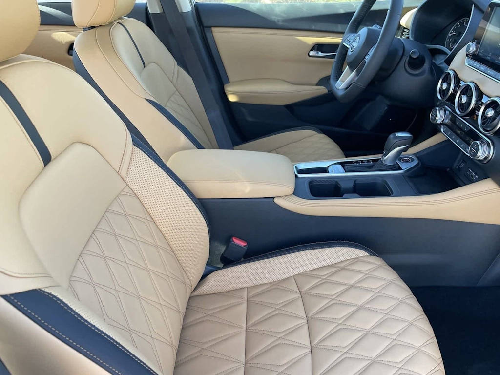 Thumbnail: 2025 Nissan Sentra - 9