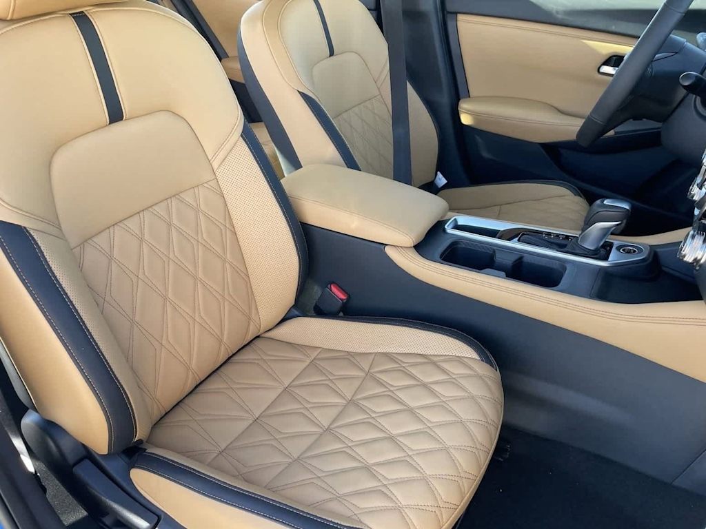 Thumbnail: 2025 Nissan Sentra - 8