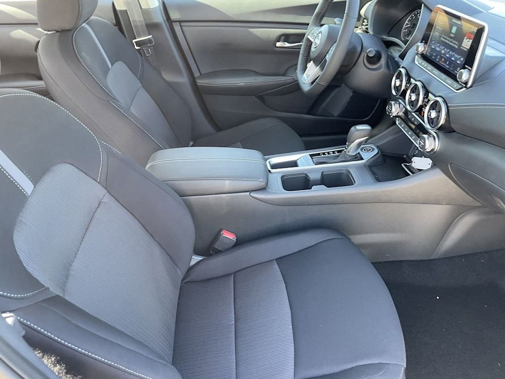 Thumbnail: 2025 Nissan Sentra - 10