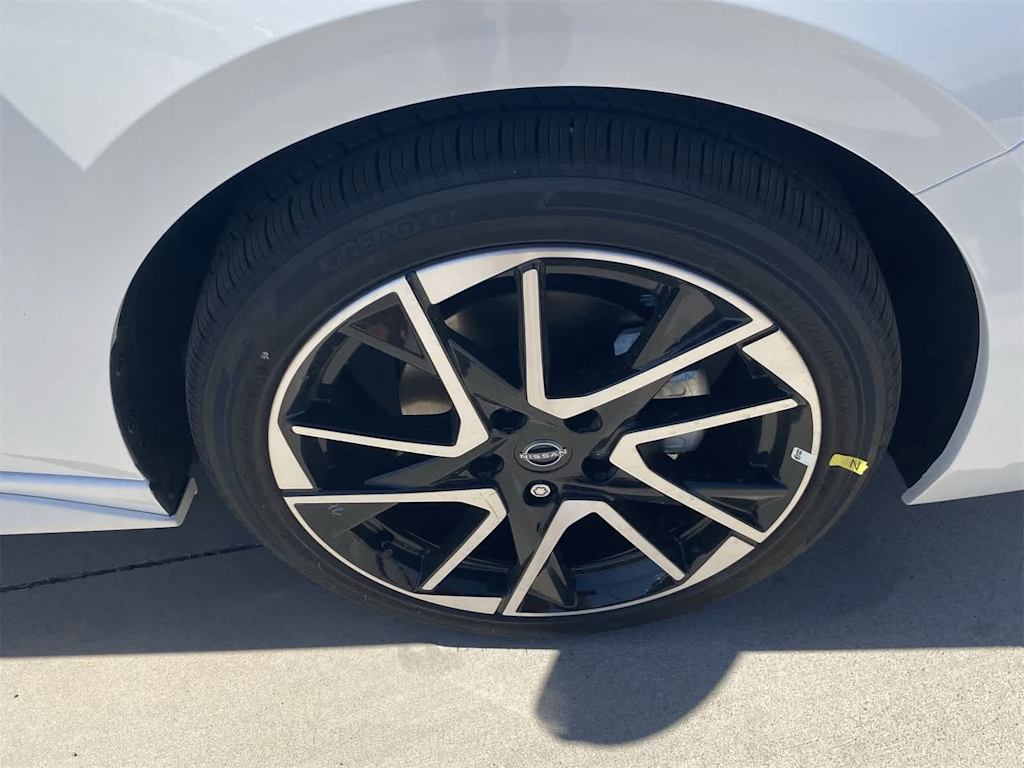 Thumbnail: 2025 Nissan Sentra - 6