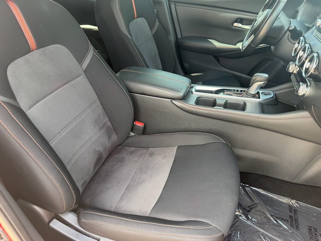 Thumbnail: 2021 Nissan Sentra - 10