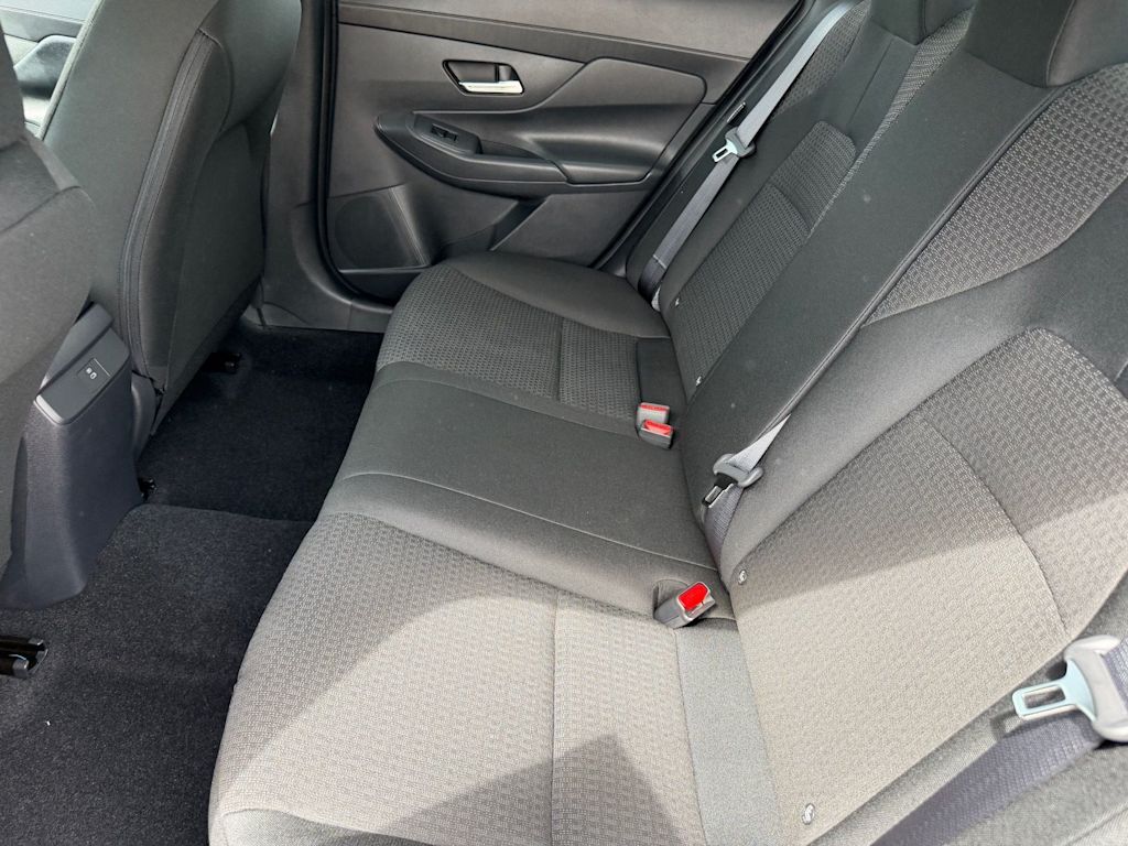 Thumbnail: 2026 Nissan Sentra - 10