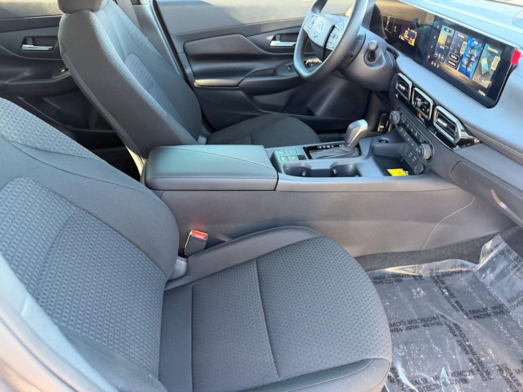 Thumbnail: 2026 Nissan Sentra - 9