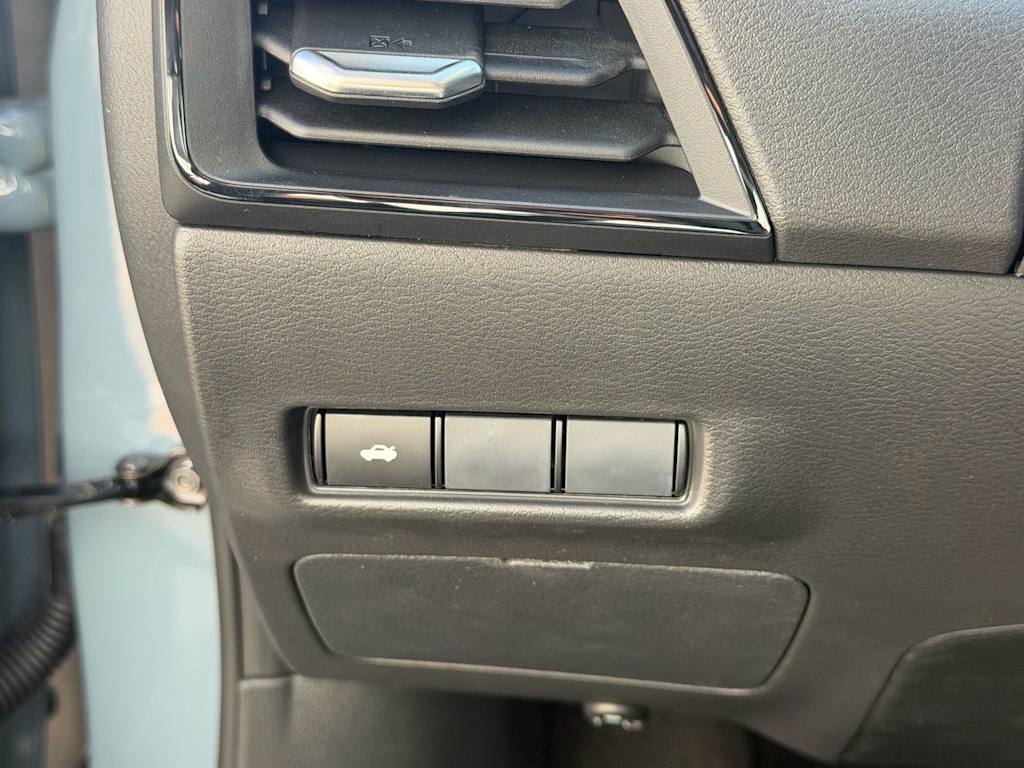 Thumbnail: 2026 Nissan Sentra - 18