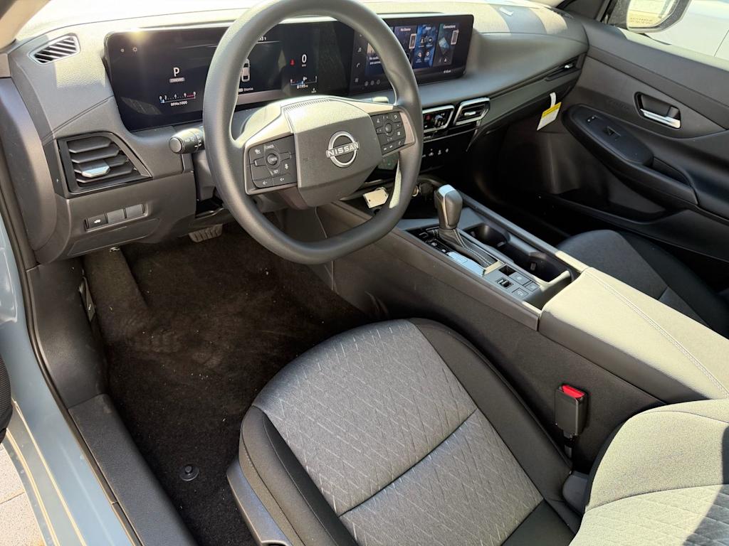 Thumbnail: 2026 Nissan Sentra - 2