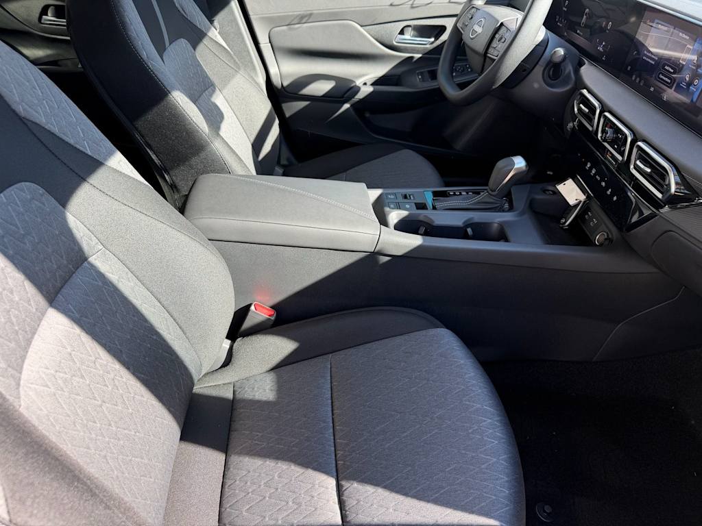 Thumbnail: 2026 Nissan Sentra - 7