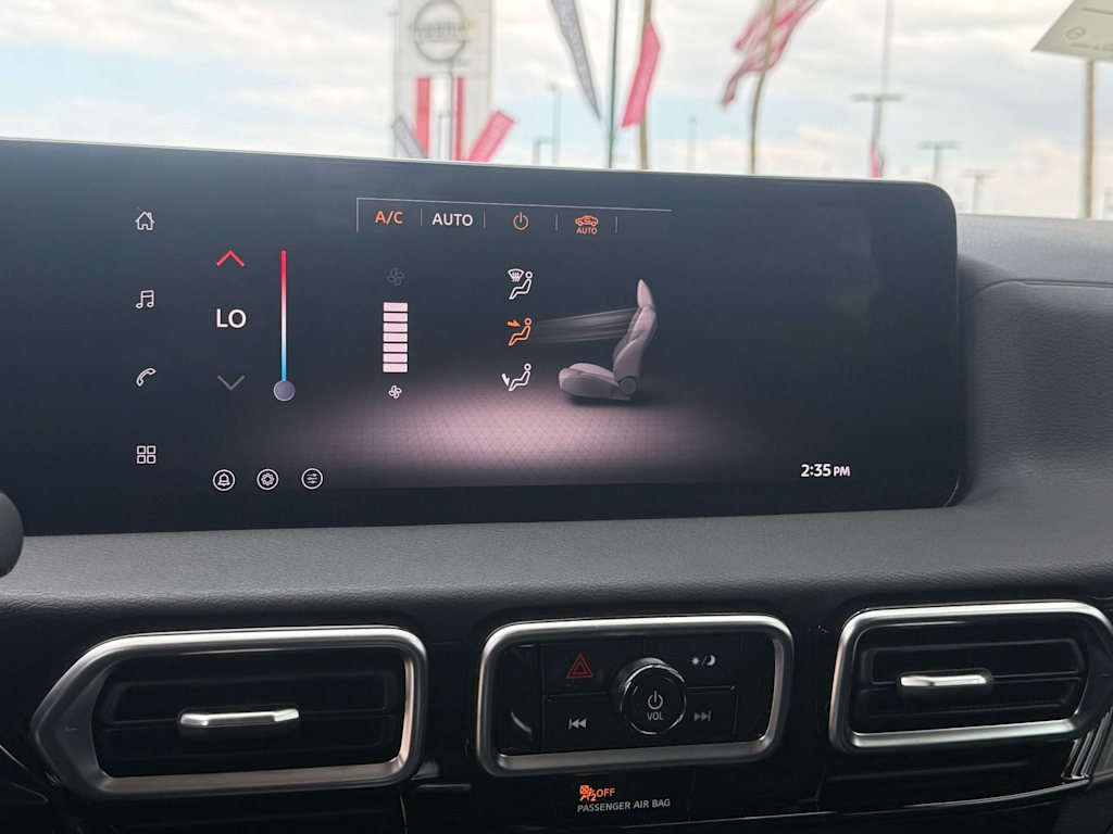 Thumbnail: 2026 Nissan Sentra - 9