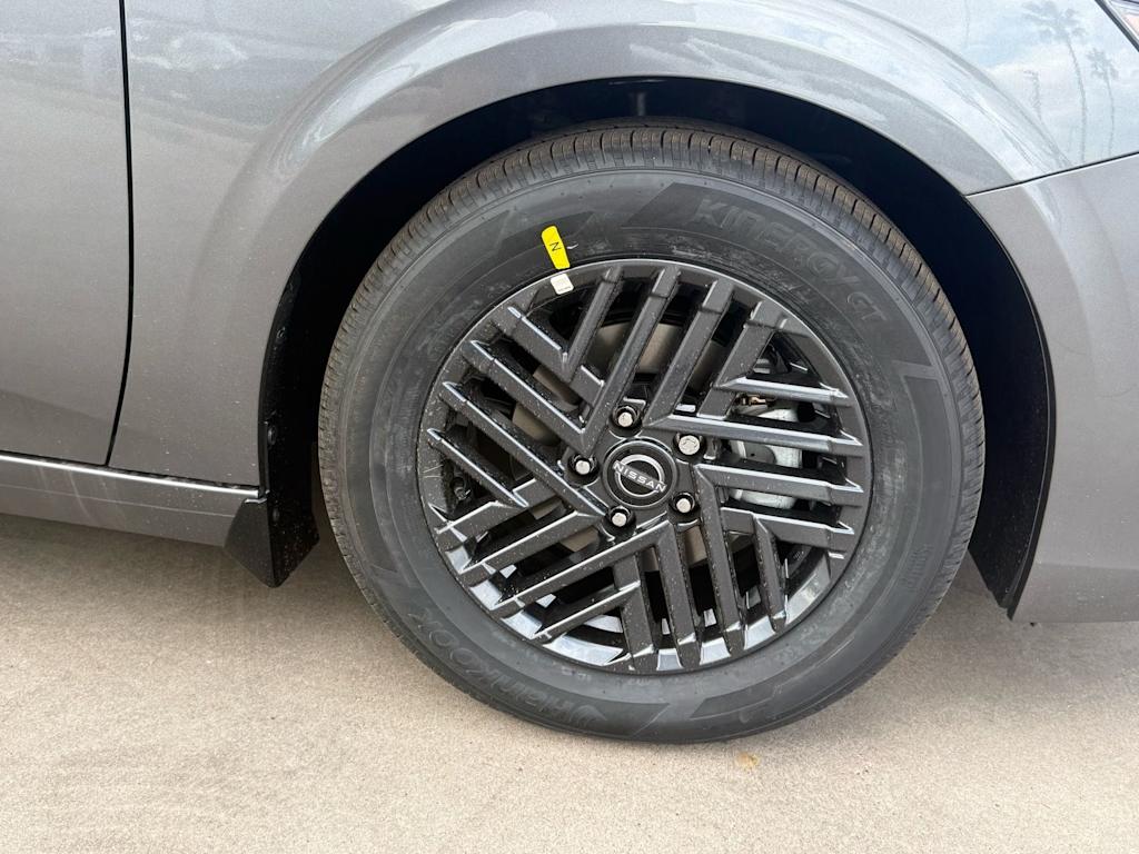 Thumbnail: 2026 Nissan Sentra - 5