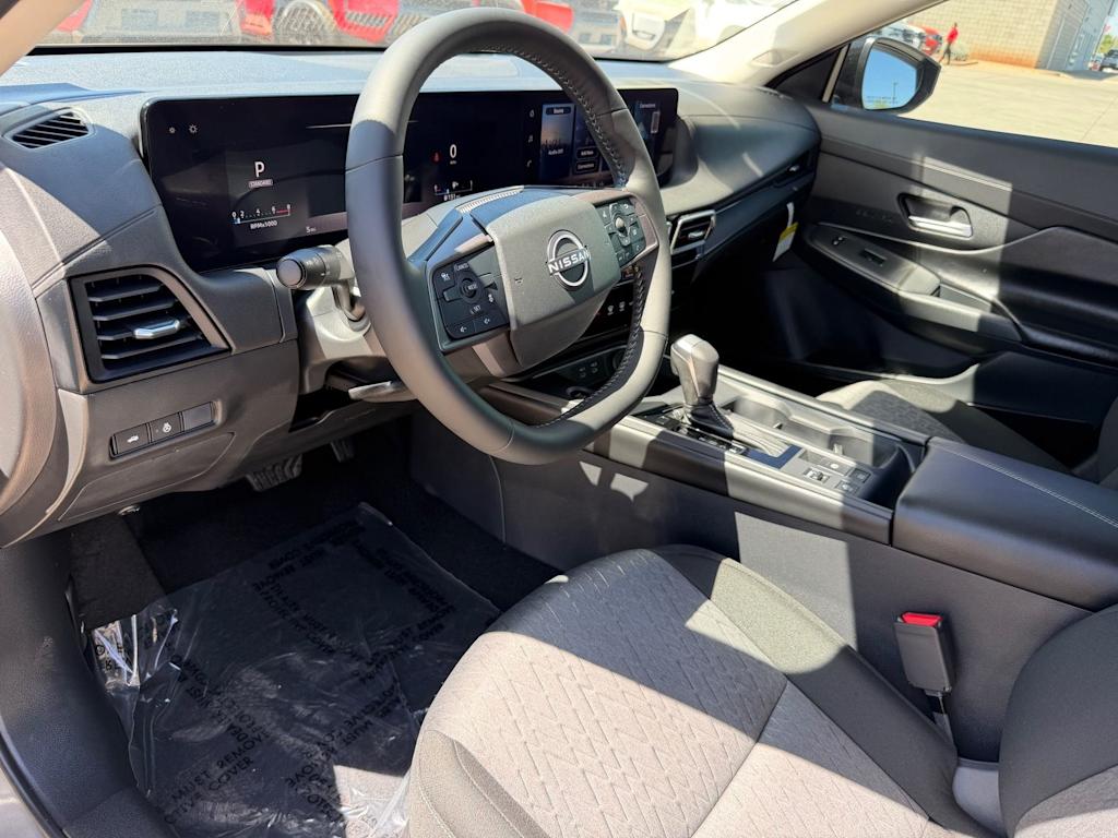 Thumbnail: 2026 Nissan Sentra - 2