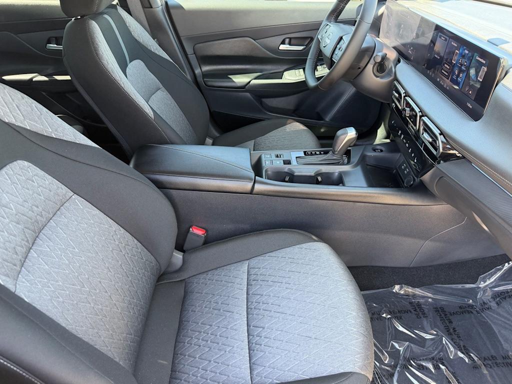 Thumbnail: 2026 Nissan Sentra - 9