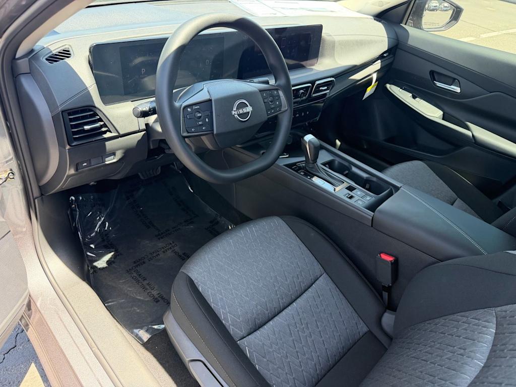 Thumbnail: 2026 Nissan Sentra - 2
