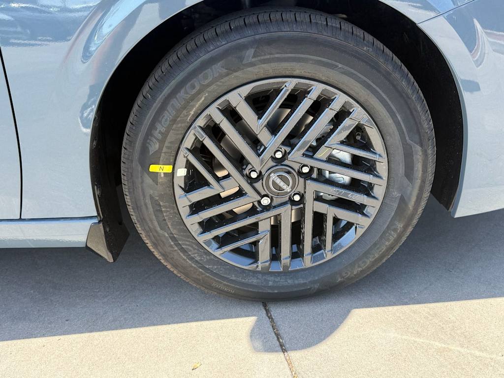 Thumbnail: 2026 Nissan Sentra - 5