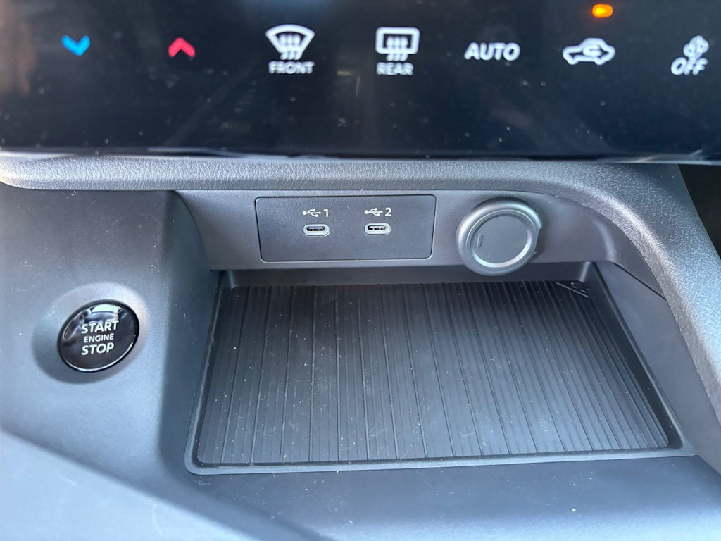 Thumbnail: 2026 Nissan Sentra - 24