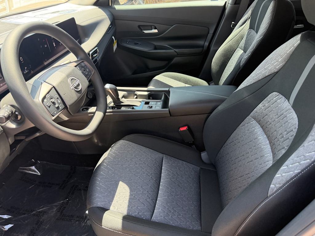 Thumbnail: 2026 Nissan Sentra - 10