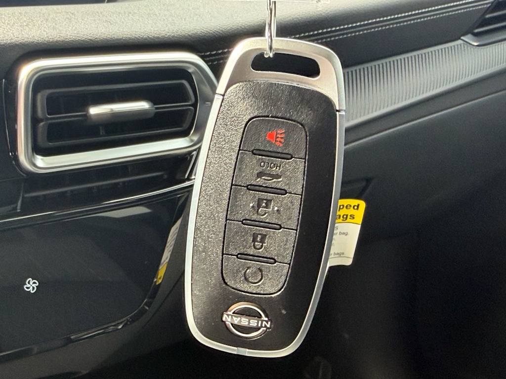 Thumbnail: 2026 Nissan Sentra - 9