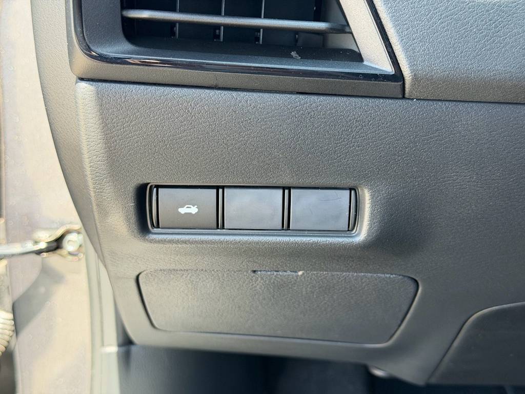Thumbnail: 2026 Nissan Sentra - 16