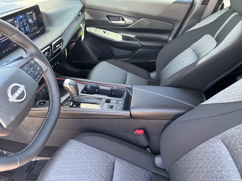 Thumbnail: 2026 Nissan Sentra - 8