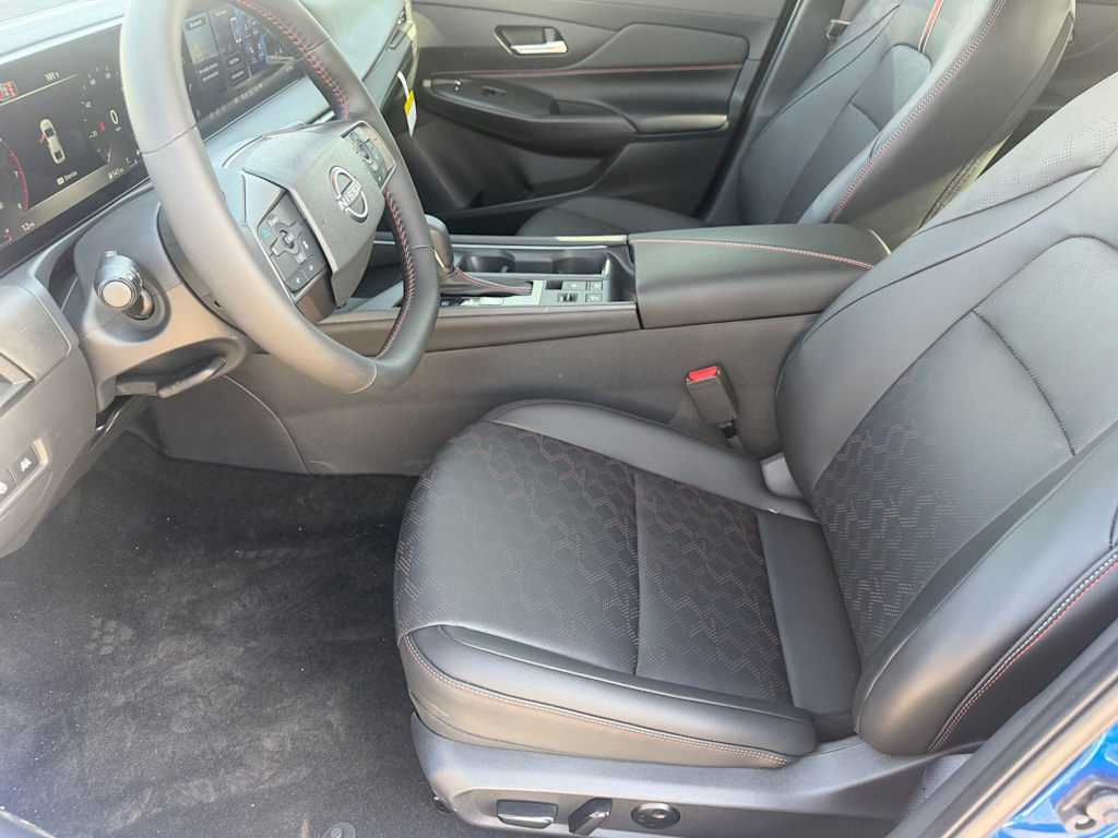 Thumbnail: 2026 Nissan Sentra - 10