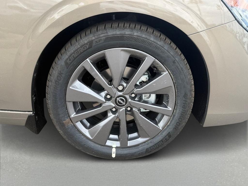 Thumbnail: 2026 Nissan Sentra - 6