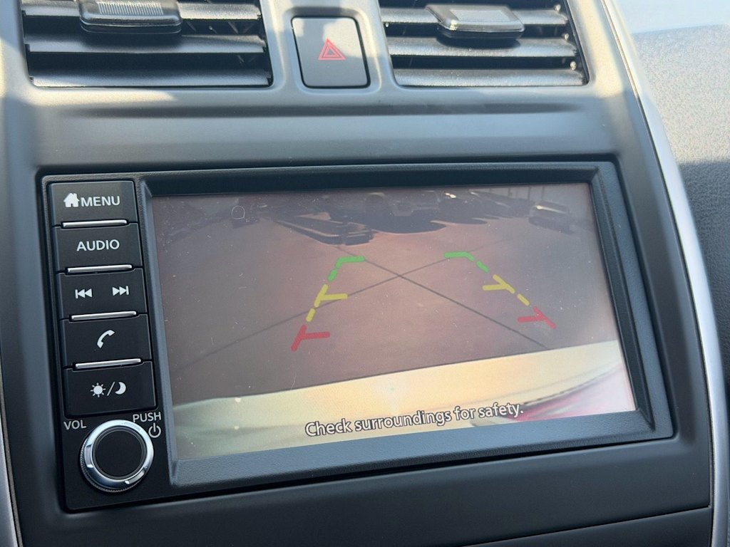 Thumbnail: 2019 Nissan Versa Note - 21