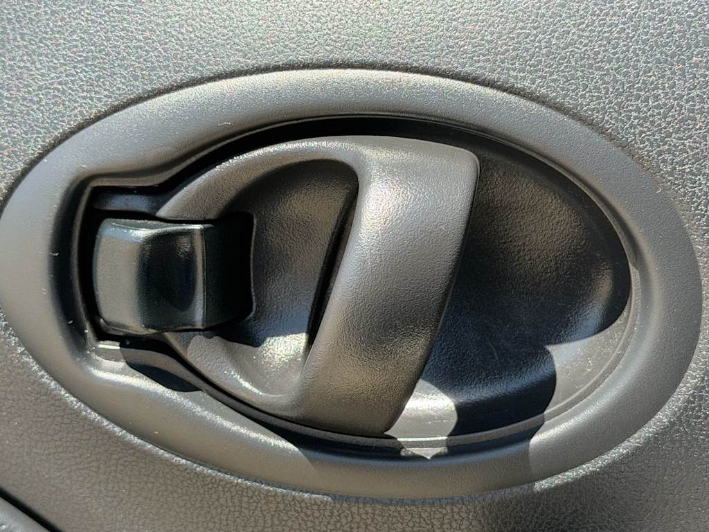 Thumbnail: 2019 Nissan Versa Note - 18