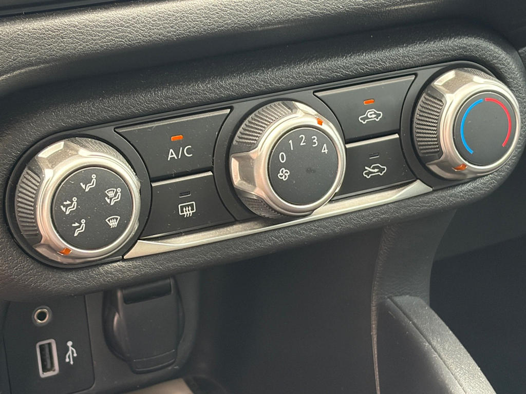Thumbnail: 2020 Nissan Versa - 18