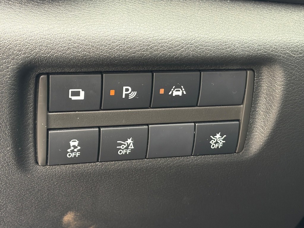 Thumbnail: 2020 Nissan Versa - 14