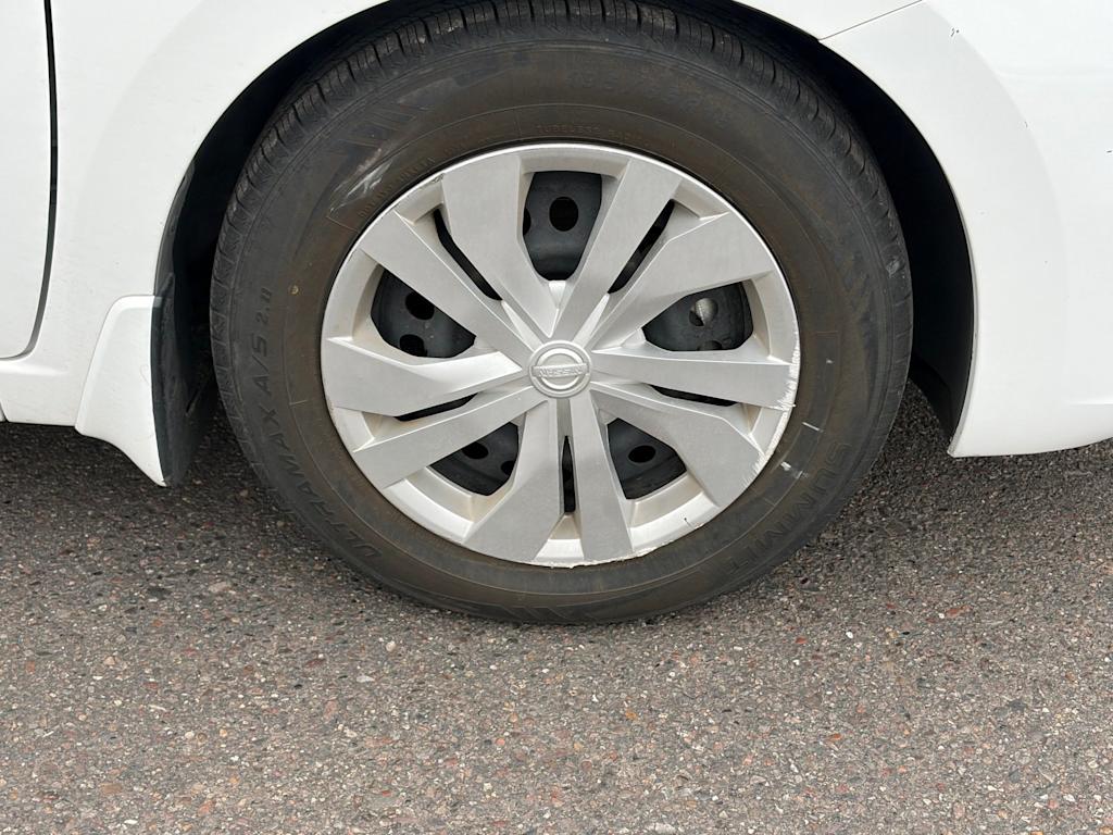Thumbnail: 2020 Nissan Versa - 4
