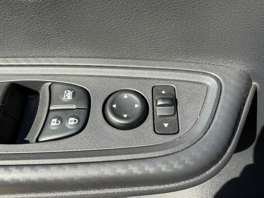 Thumbnail: 2025 Nissan Versa - 21