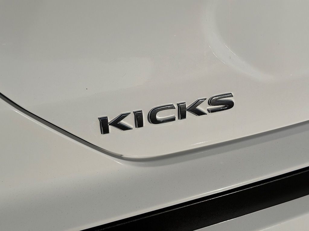 Thumbnail: 2025 Nissan Kicks - 32