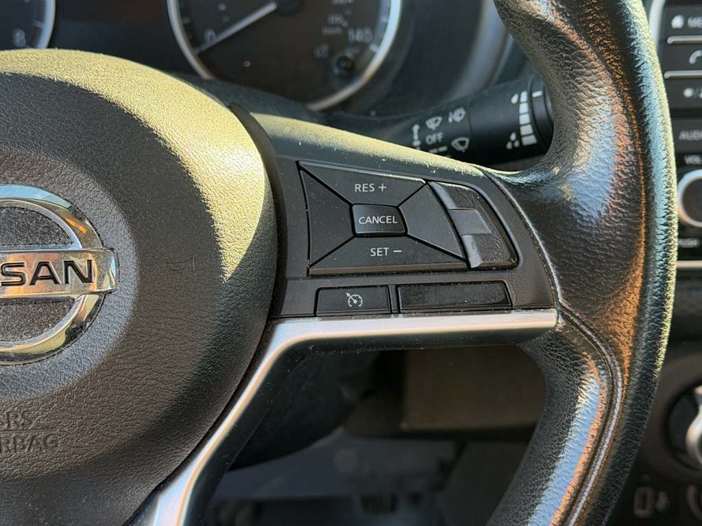 Thumbnail: 2021 Nissan Kicks - 17