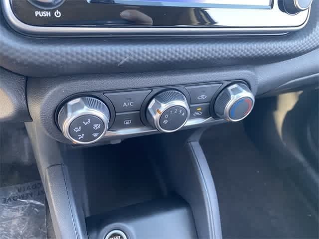 Thumbnail: 2025 Nissan Kicks - 26