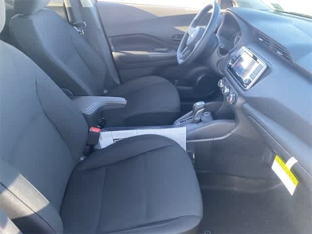 Thumbnail: 2025 Nissan Kicks - 9