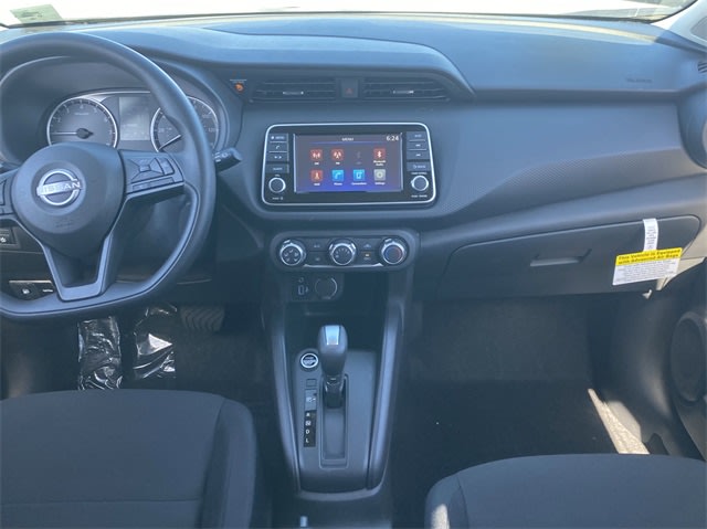 2025 Nissan Kicks S 7