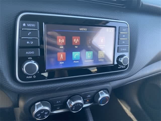 Thumbnail: 2025 Nissan Kicks - 12