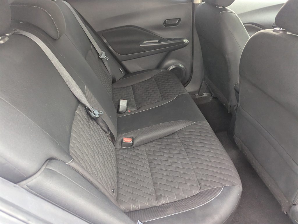 Thumbnail: 2021 Nissan Kicks - 10