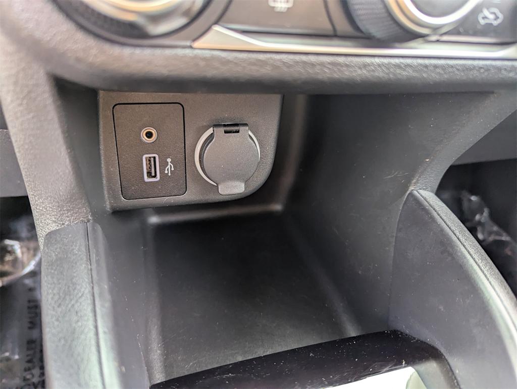 Thumbnail: 2021 Nissan Kicks - 33