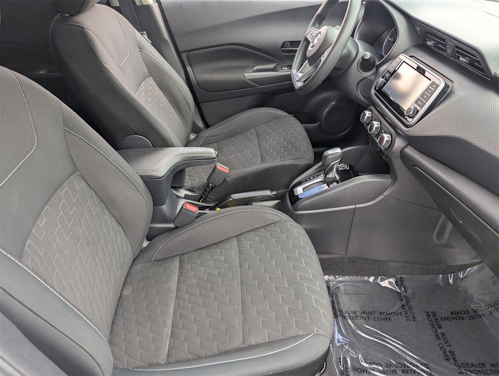 Thumbnail: 2021 Nissan Kicks - 23