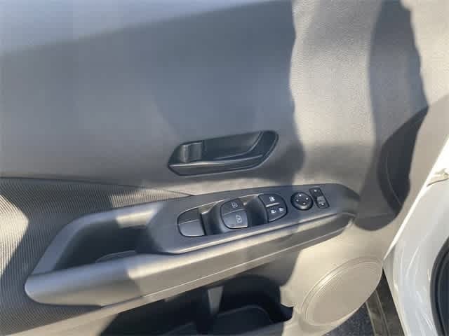 Thumbnail: 2025 Nissan Kicks - 24