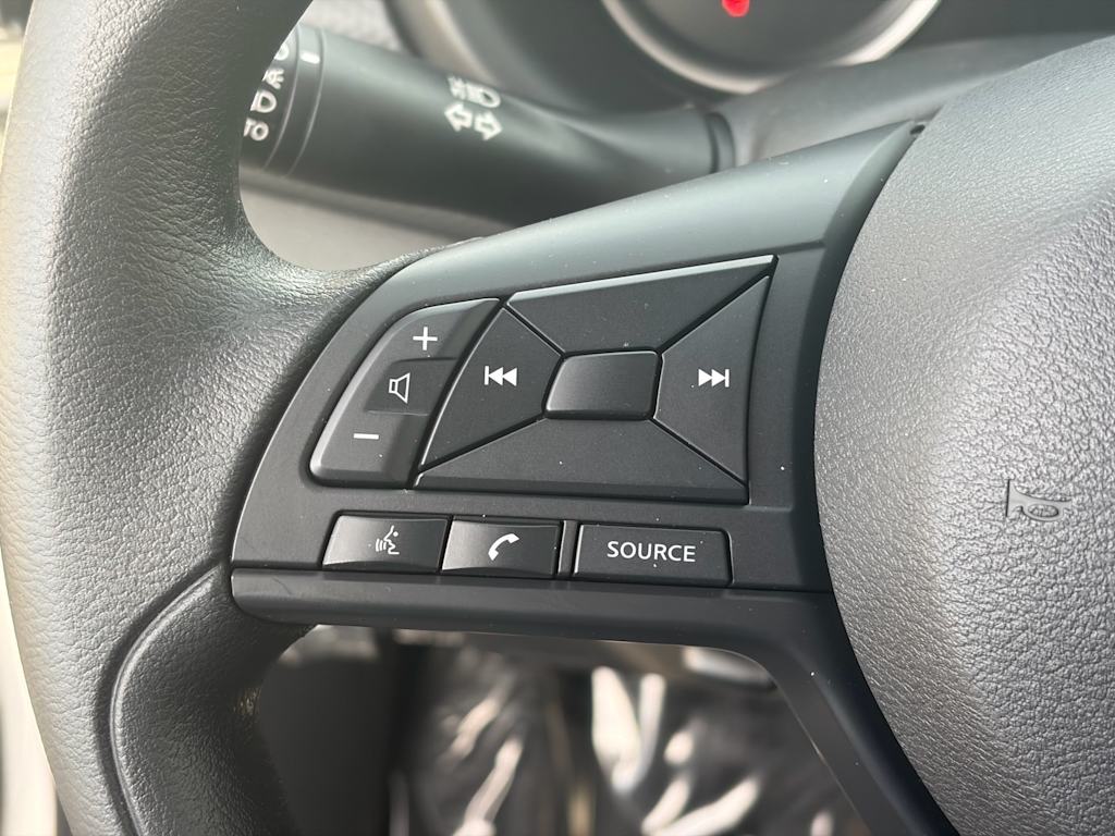 Thumbnail: 2025 Nissan Kicks - 22