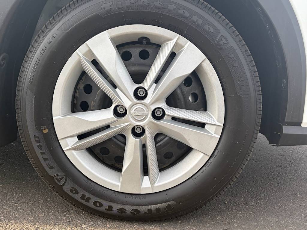 Thumbnail: 2025 Nissan Kicks - 7