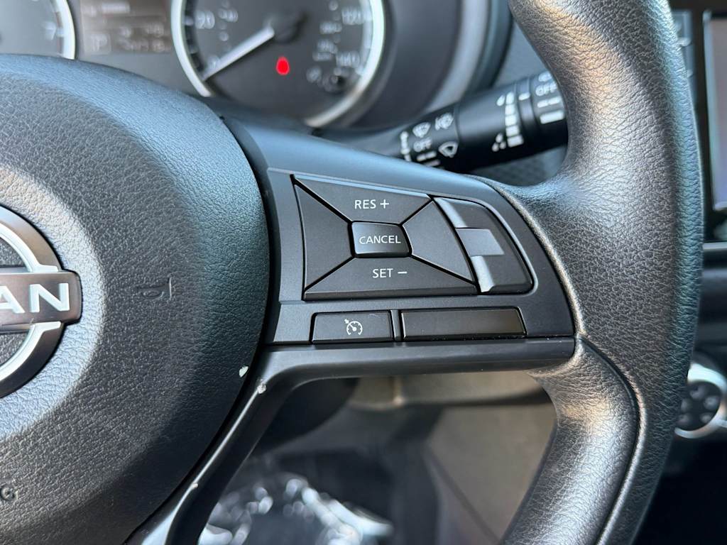 Thumbnail: 2024 Nissan Kicks - 32