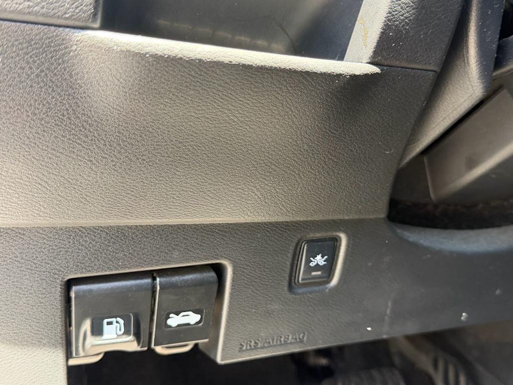 Thumbnail: 2019 Nissan Kicks - 12